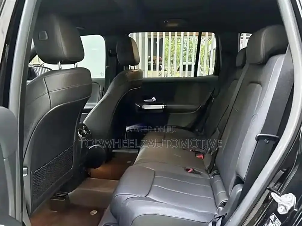 New Mercedes-Benz GLB-Class 2020 Black