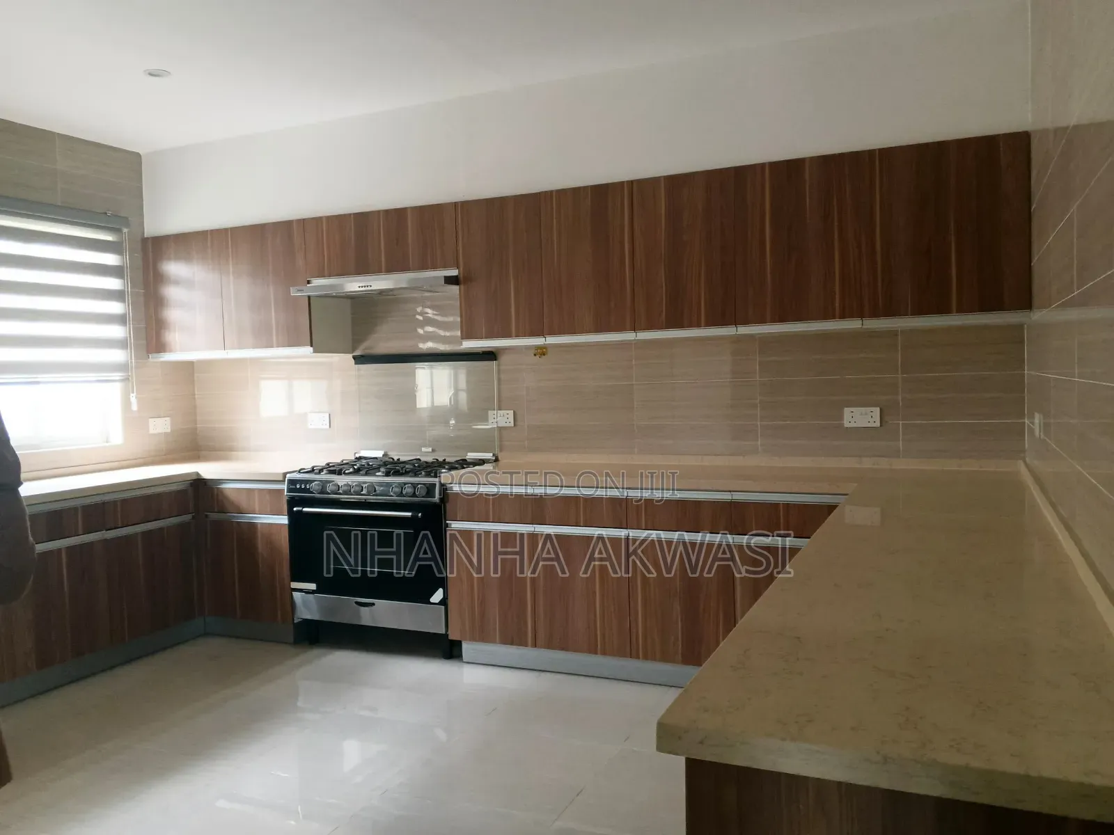 5bdrm House in Sakumono Ntac for rent
