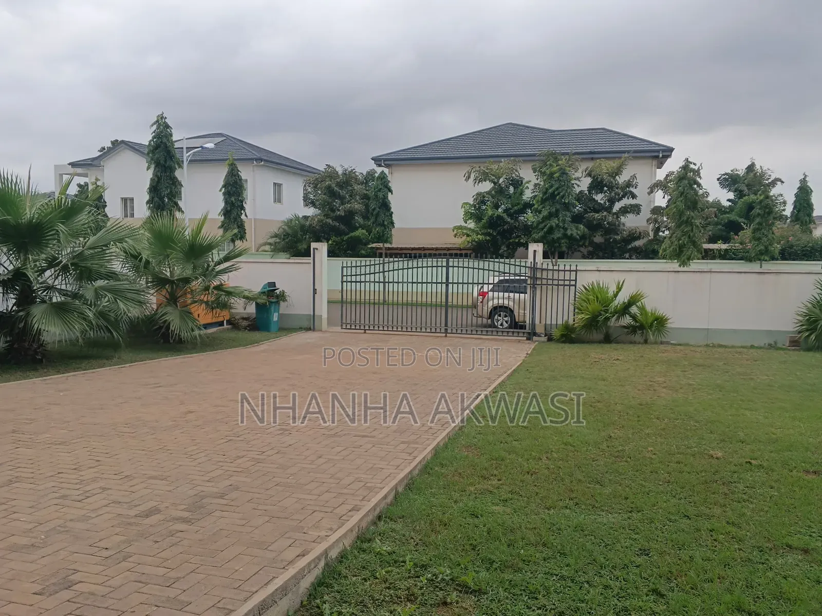5bdrm House in Sakumono Ntac for rent