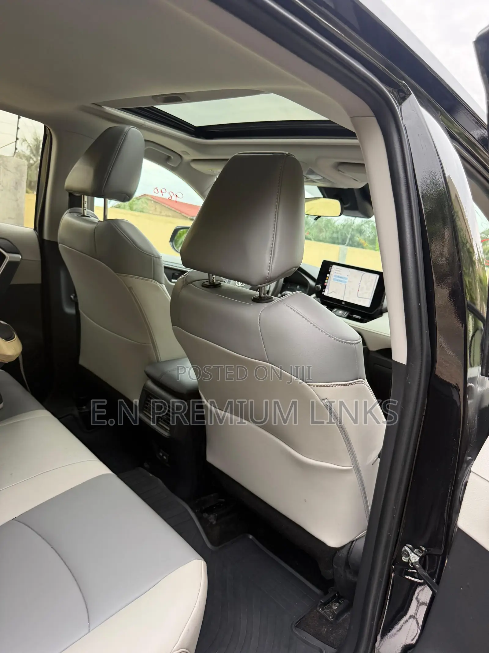 Toyota RAV4 XLE Premium AWD 2023 Black