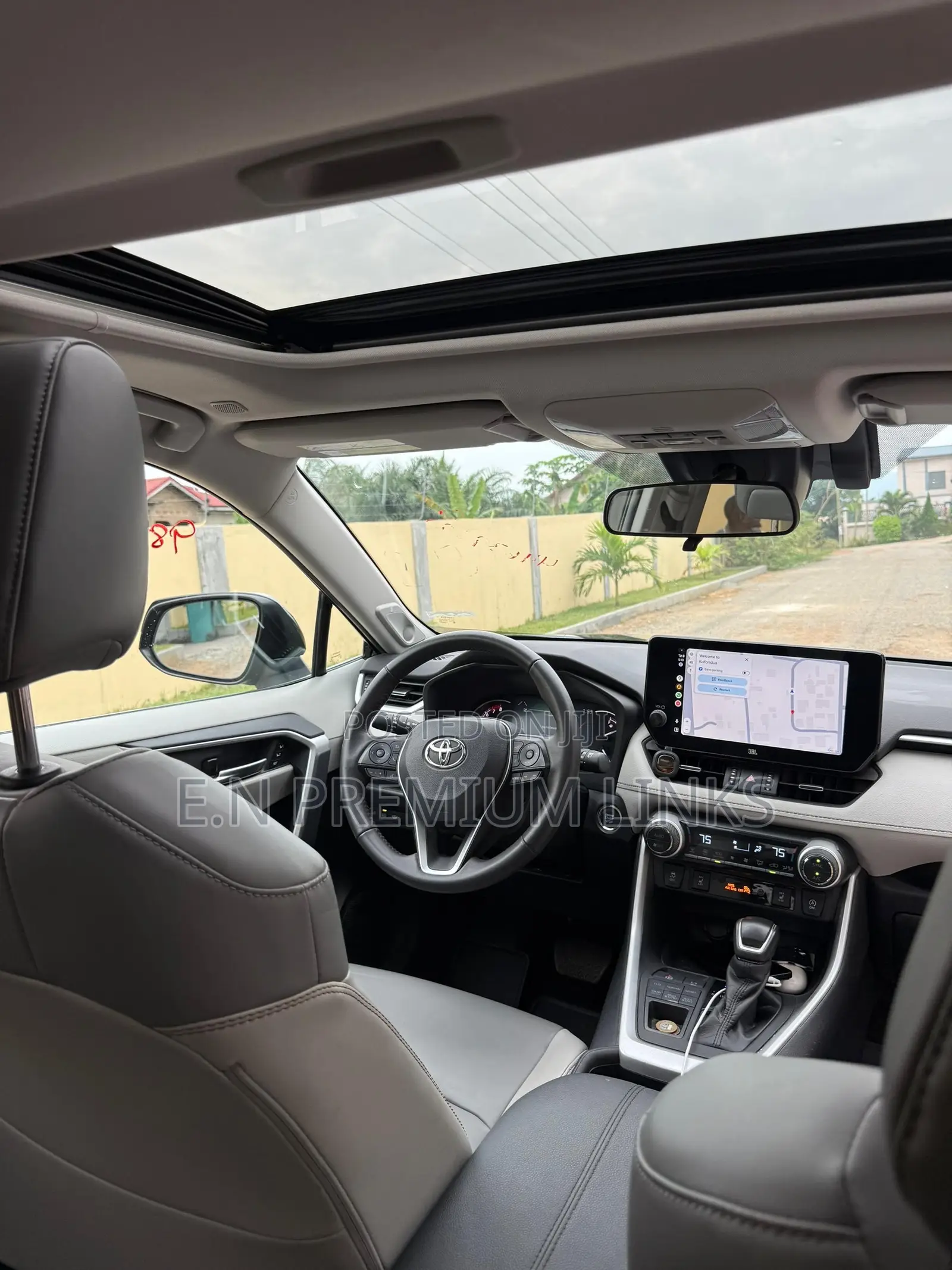 Toyota RAV4 XLE Premium AWD 2023 Black