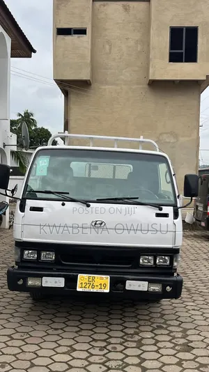 Hyundai Mighty 1