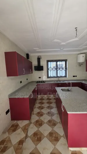 5bdrm House in Spintex Costa, Sakumono for rent