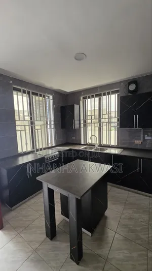 4bdrm House in Lashibi Mf, Sakumono for rent