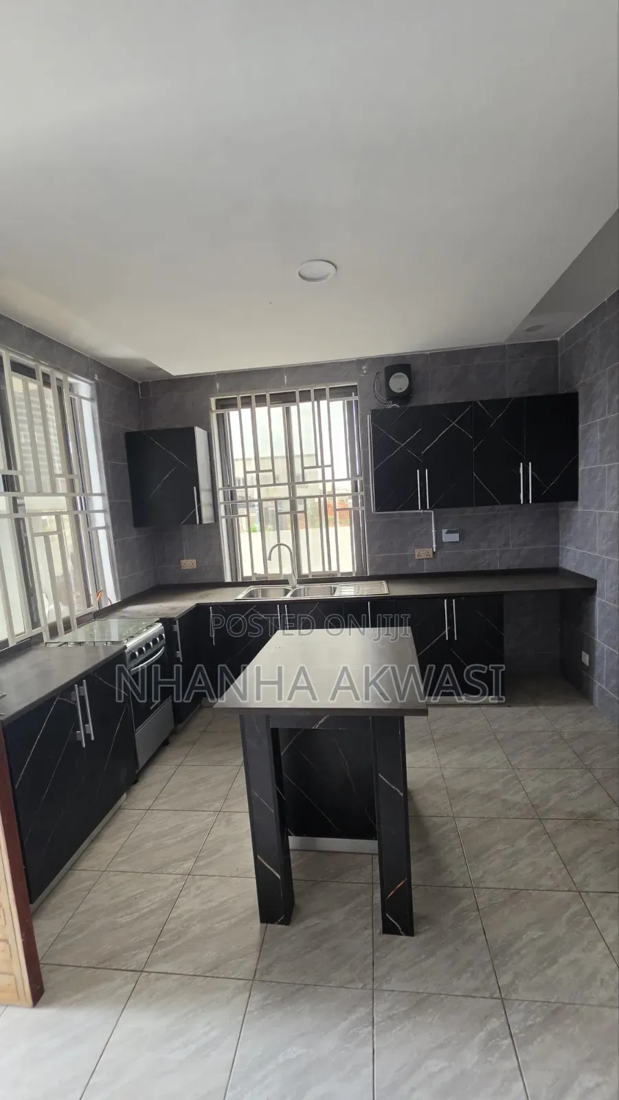 4bdrm House in Lashibi Mf, Sakumono for rent