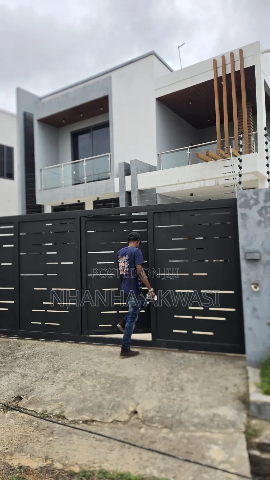 4bdrm House in Lashibi Mf, Sakumono for rent