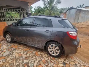 Toyota Matrix 2012 Gray