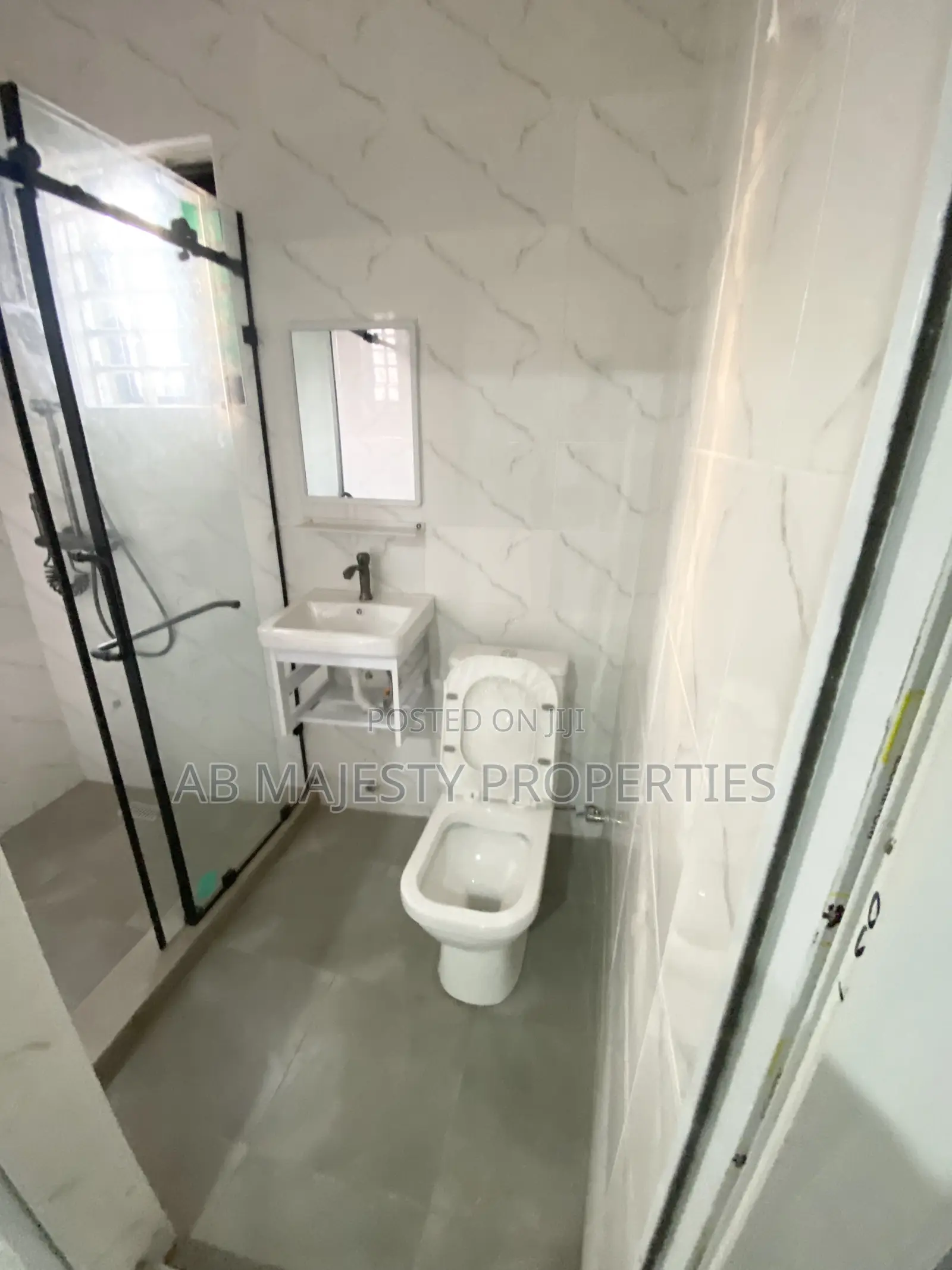 3bdrm House in Ab Majesty, Accra Metropolitan for sale