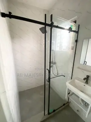 3bdrm House in Ab Majesty, Accra Metropolitan for sale