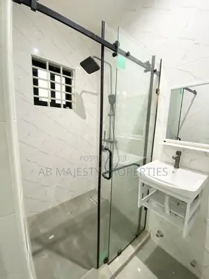 3bdrm House in Ab Majesty, Accra Metropolitan for sale