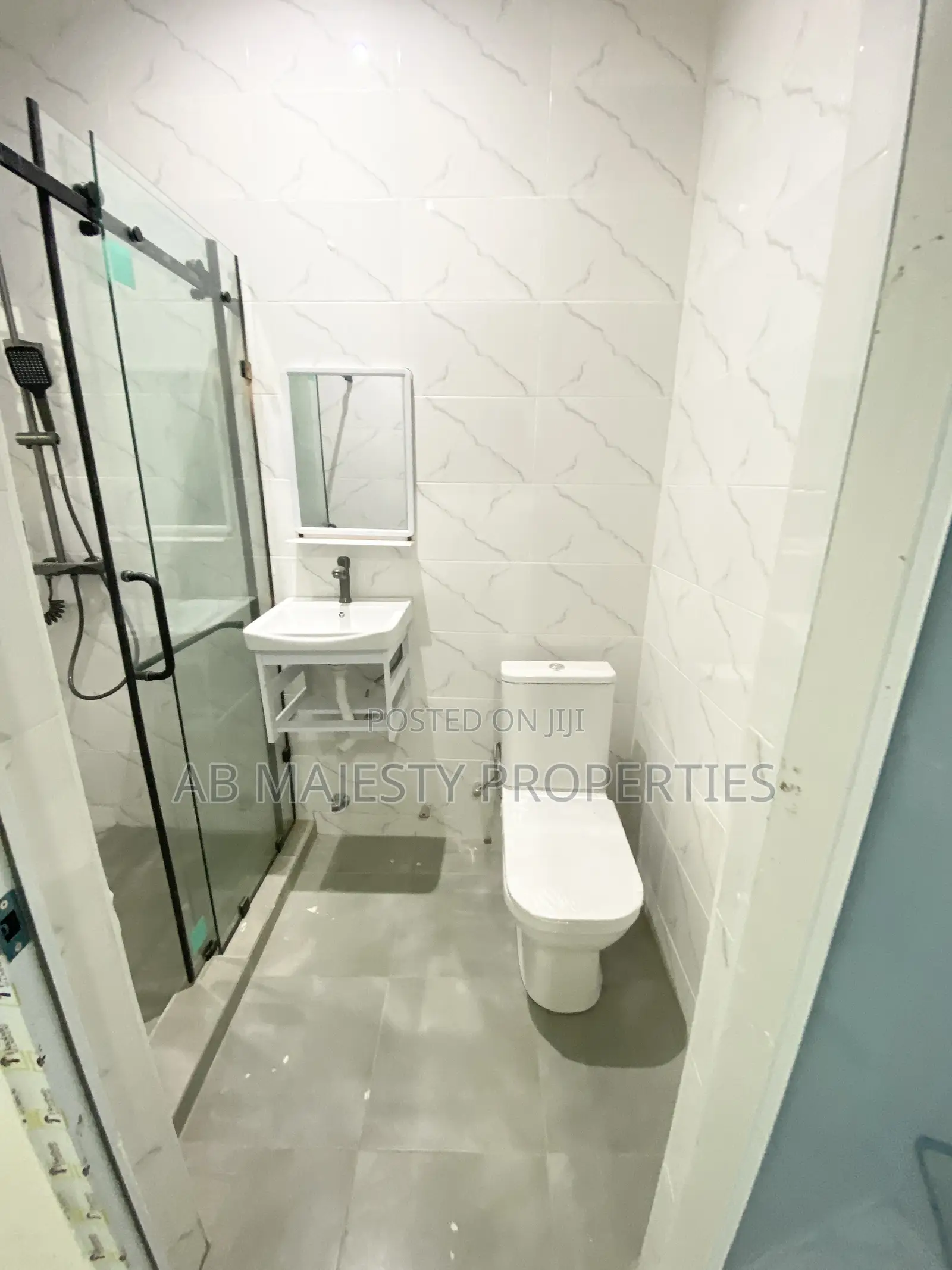 3bdrm House in Ab Majesty, Accra Metropolitan for sale
