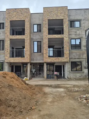 2bdrm Apartment in Damas 2, Amasaman for rent