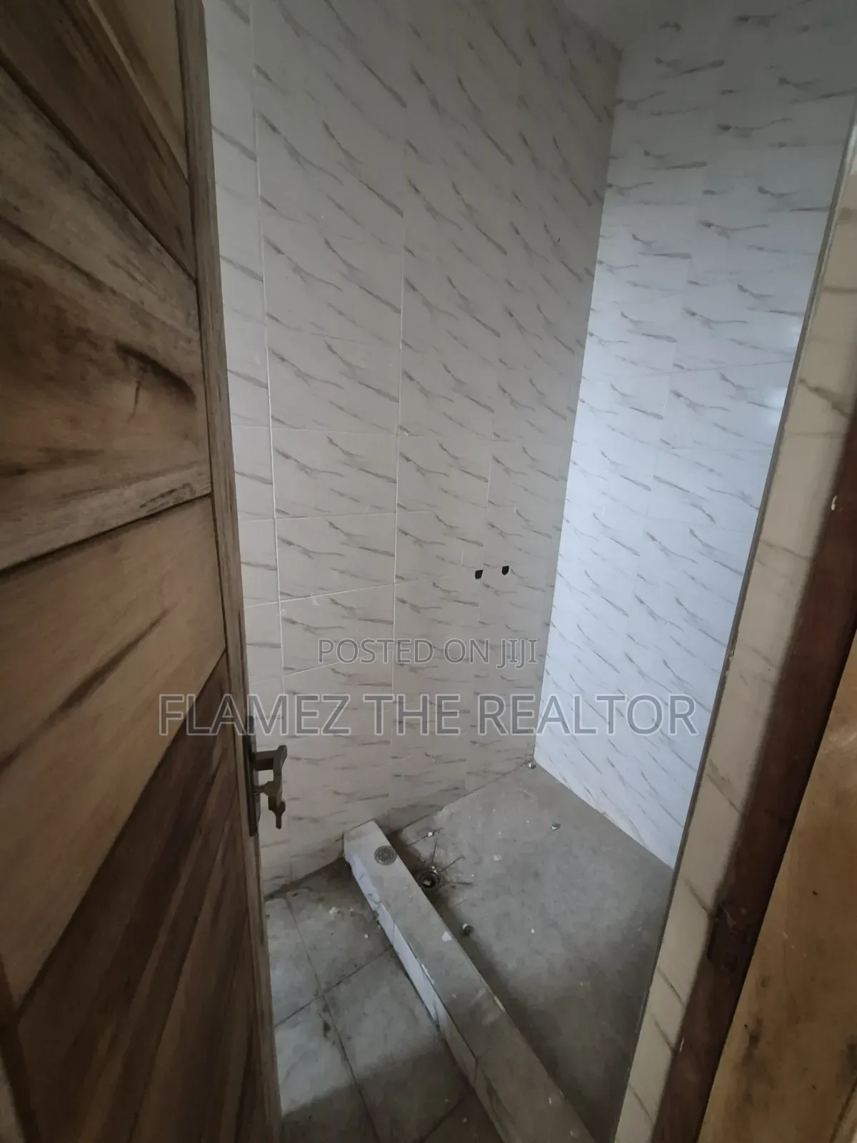 2bdrm Apartment in Damas 2, Amasaman for rent