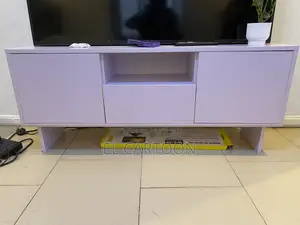 TV Table / TV Setup