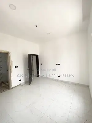 4bdrm House in Accra Metropolitan for sale