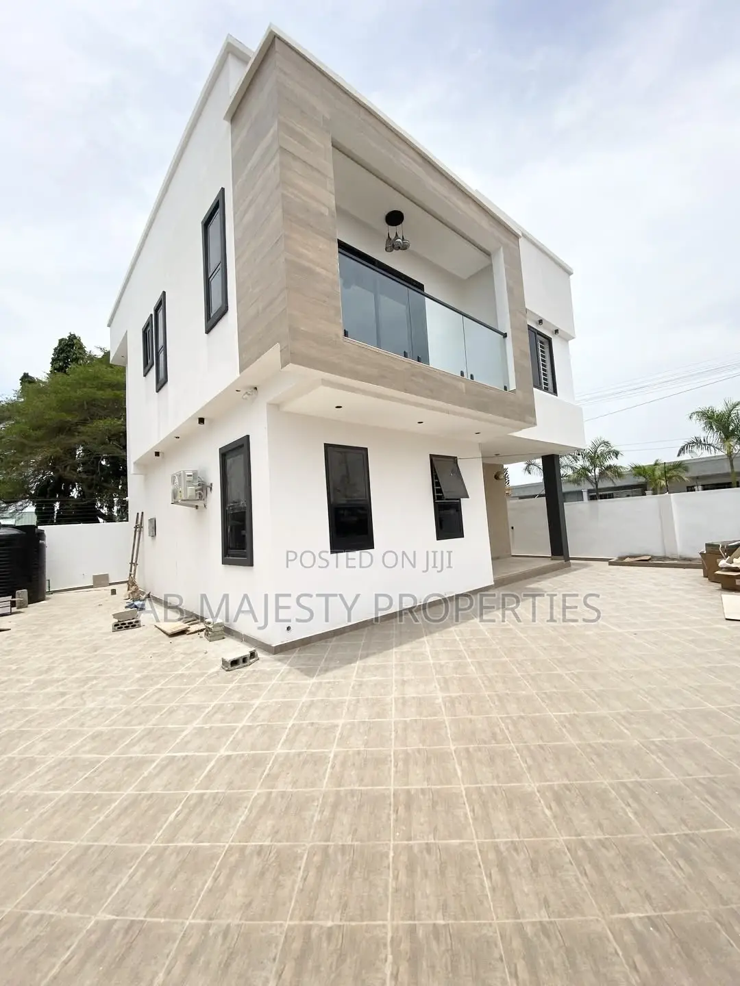 4bdrm House in Accra Metropolitan for sale