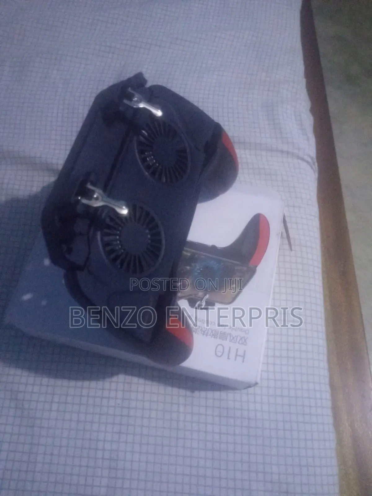 Game Controller With Two Fan(coolers)