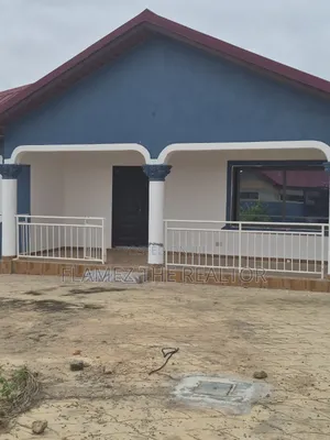 3bdrm House in Franco Estate, Amasaman for rent