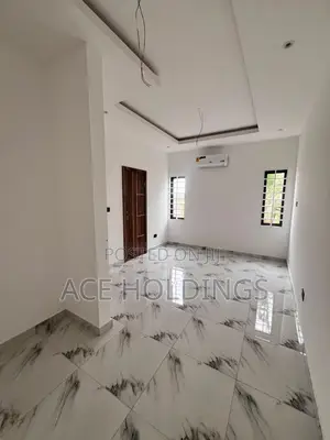 3bdrm Townhouse/Terrace in Ogbojo, East Legon for sale