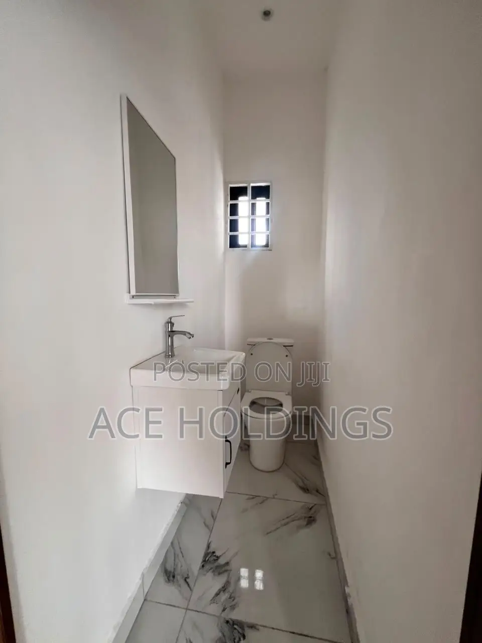 3bdrm Townhouse/Terrace in Ogbojo, East Legon for sale