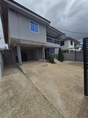 5bdrm House in Stadium Junction, Amasaman for rent