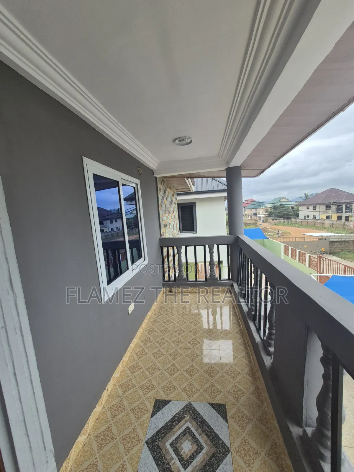 5bdrm House in Stadium Junction, Amasaman for rent