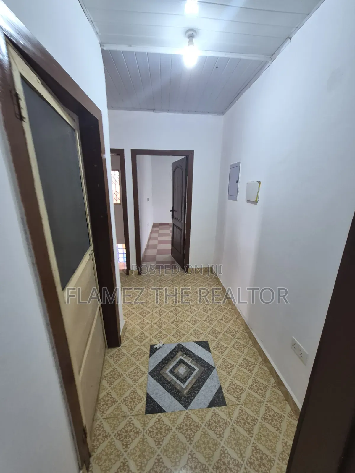 5bdrm House in Stadium Junction, Amasaman for rent
