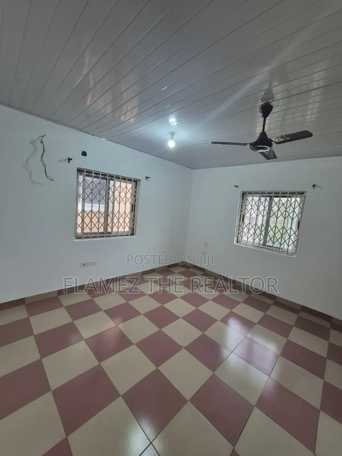 5bdrm House in Stadium Junction, Amasaman for rent
