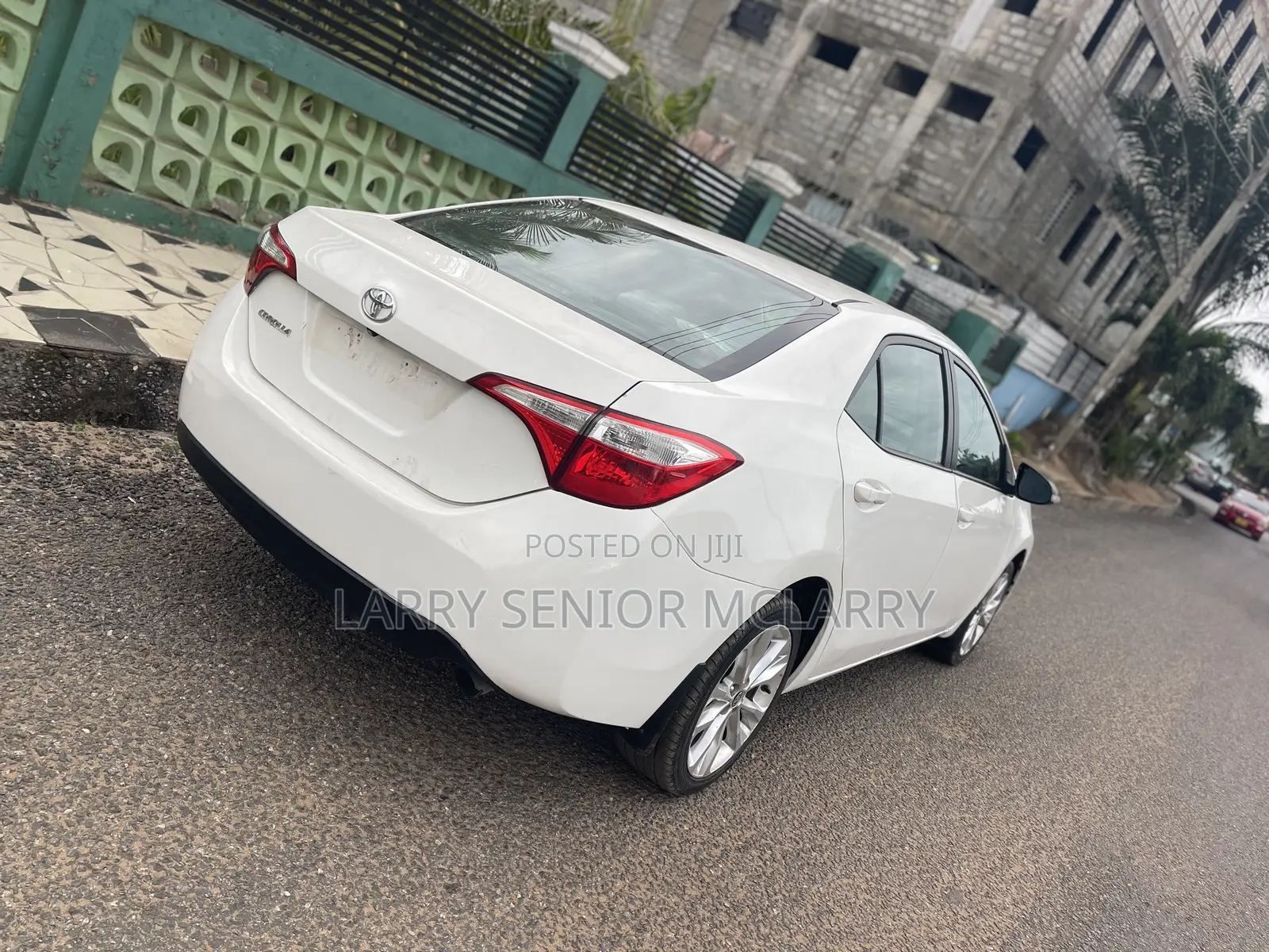 Toyota Corolla LE Eco Plus 4dr Sedan (1.8L 4cyl CVT) 2016 White