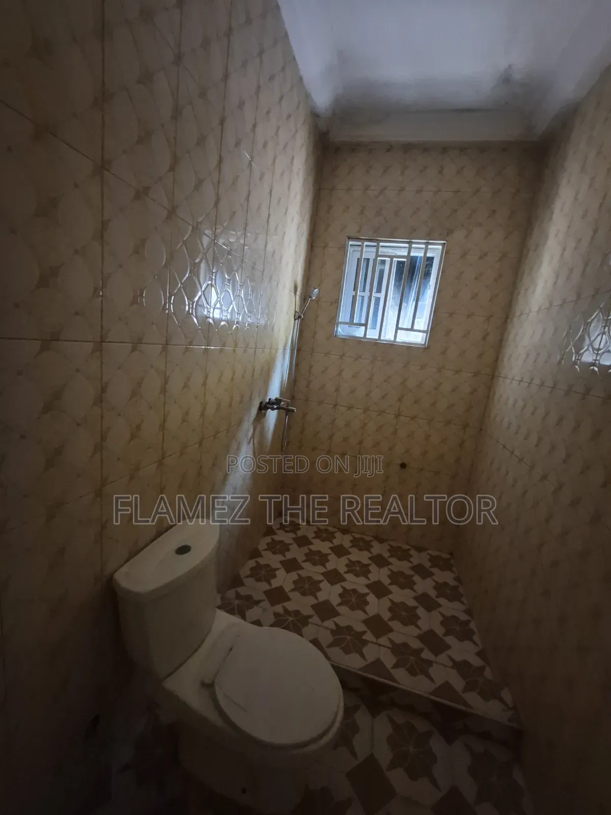 3bdrm House in Wachid Estate Area, Amasaman for rent