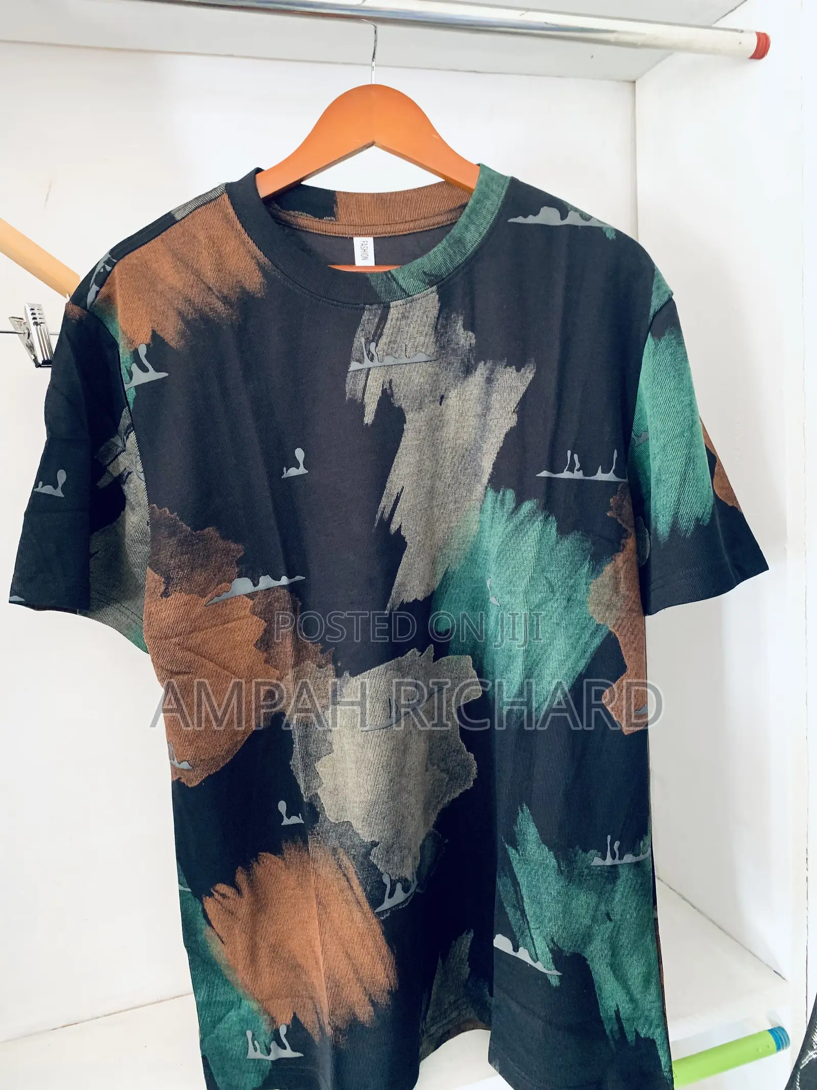 Round Neck