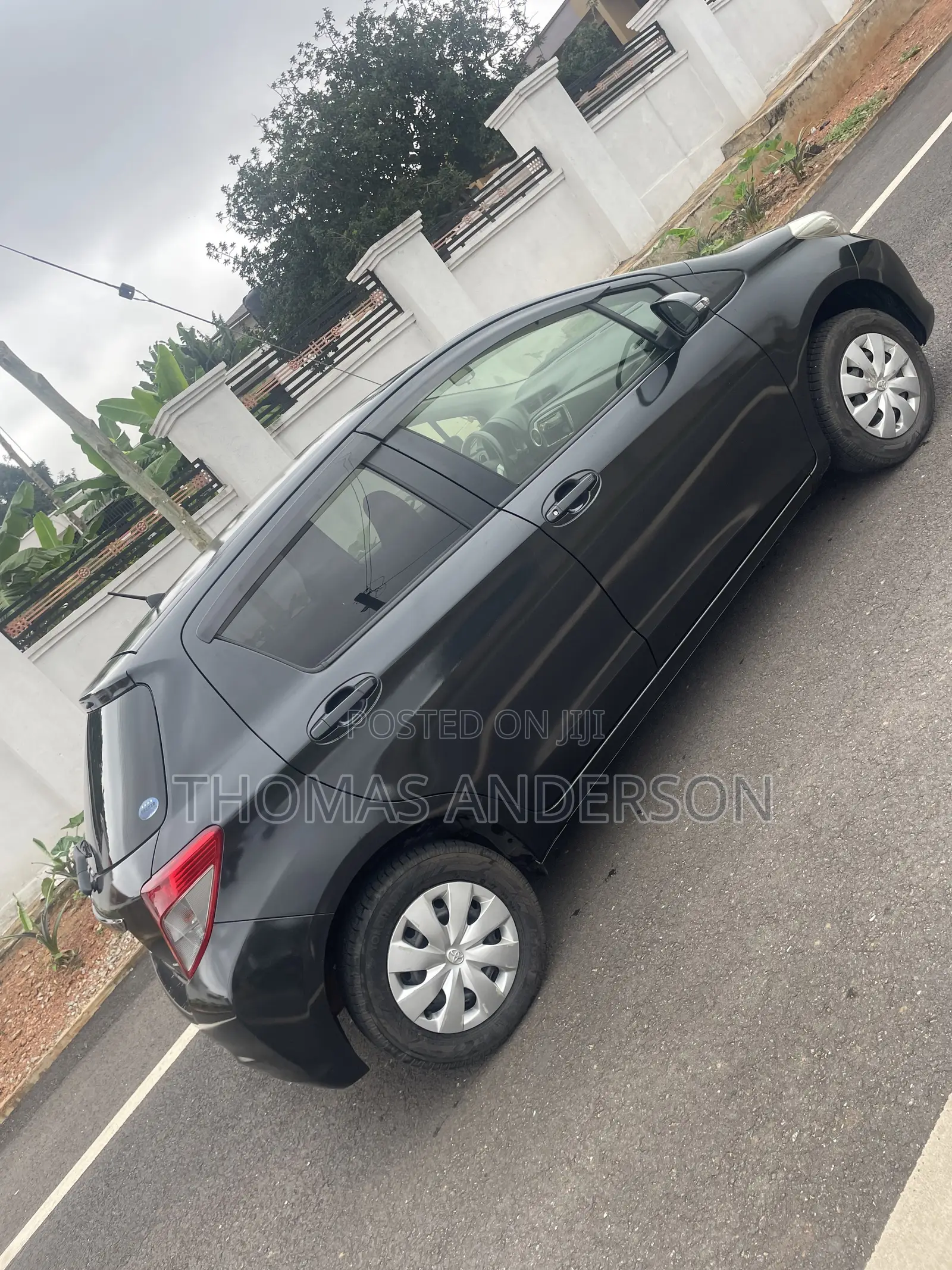 Toyota Vitz 2015 Black