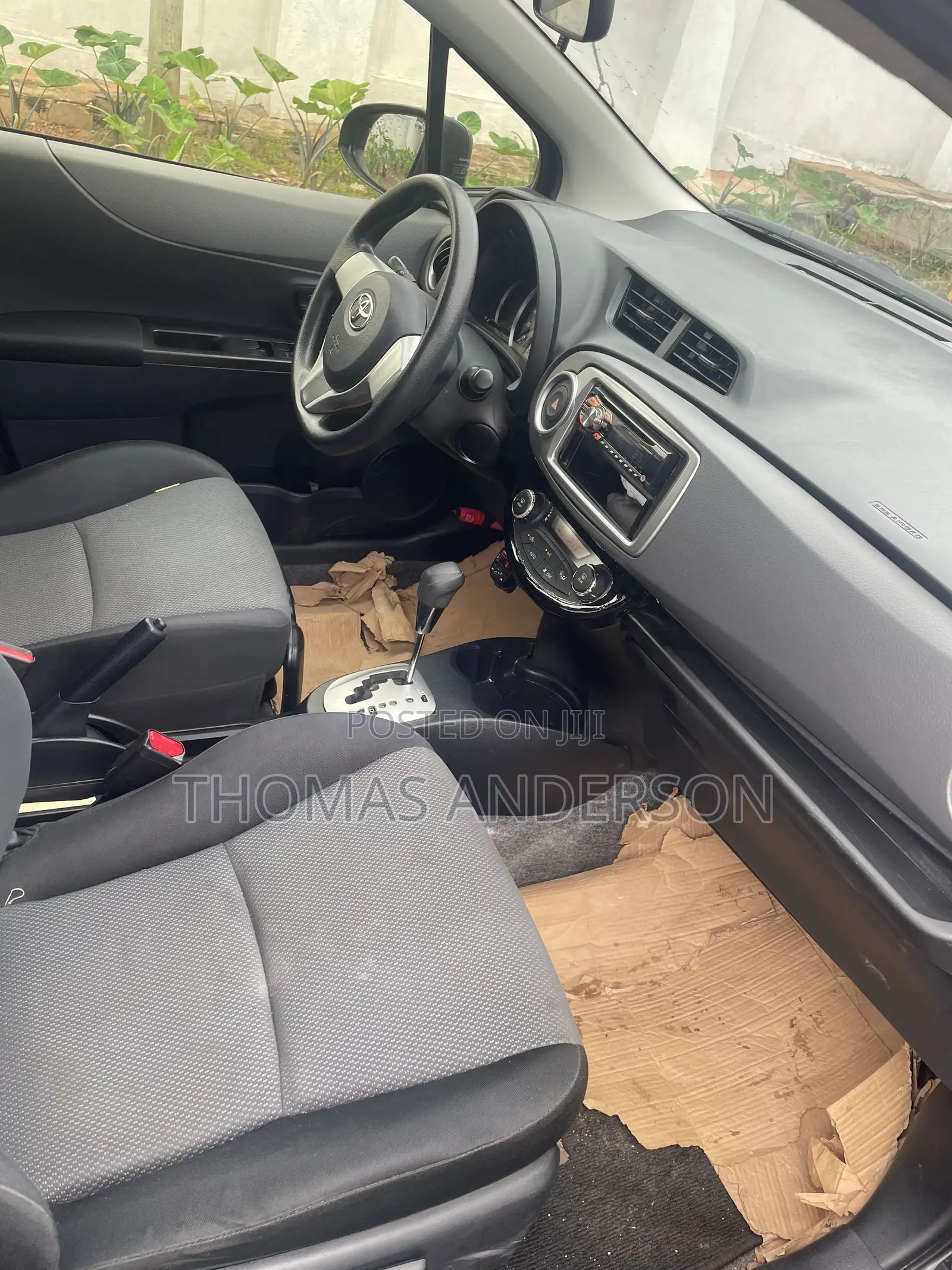 Toyota Vitz 2015 Black