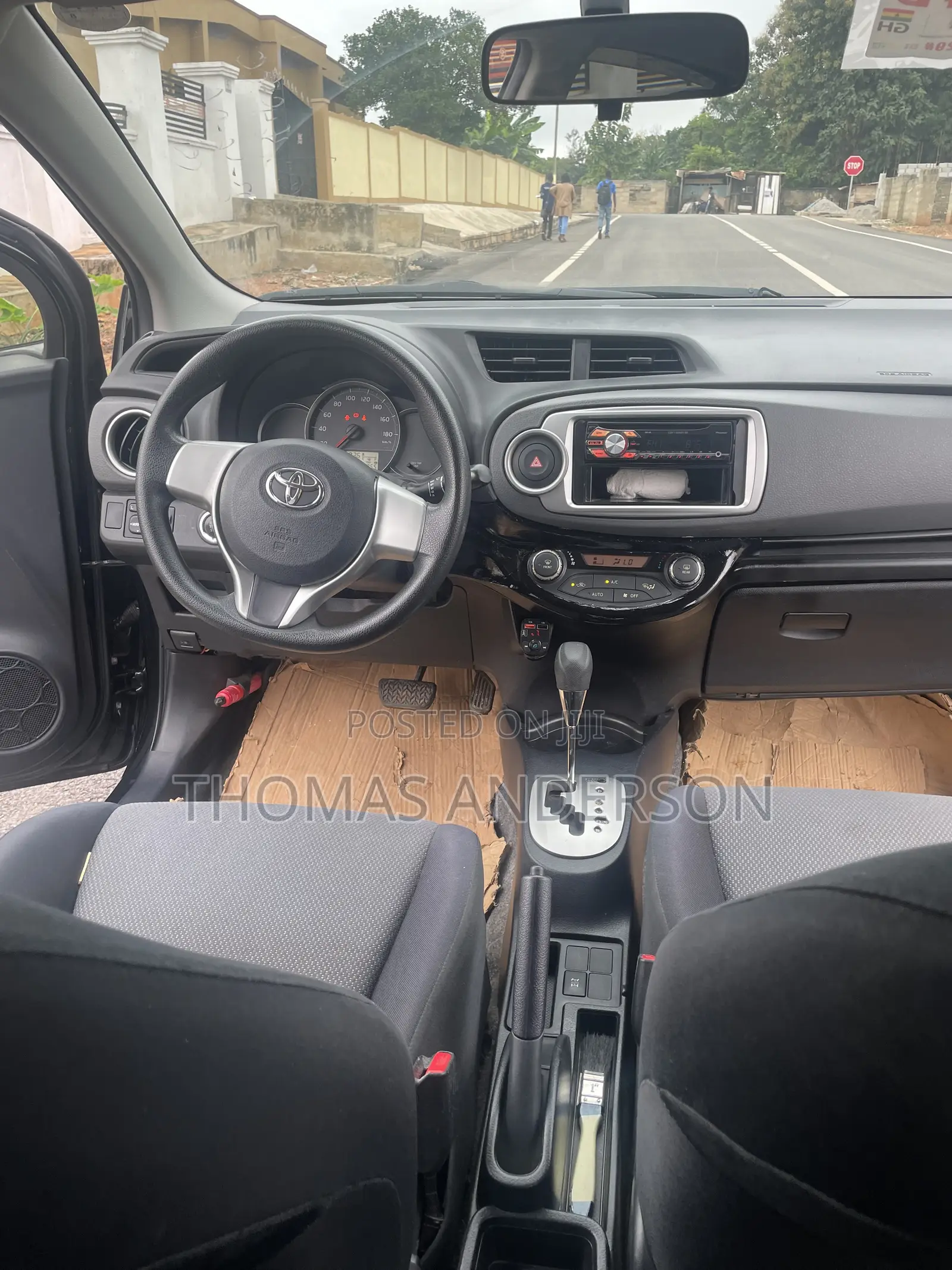 Toyota Vitz 2015 Black