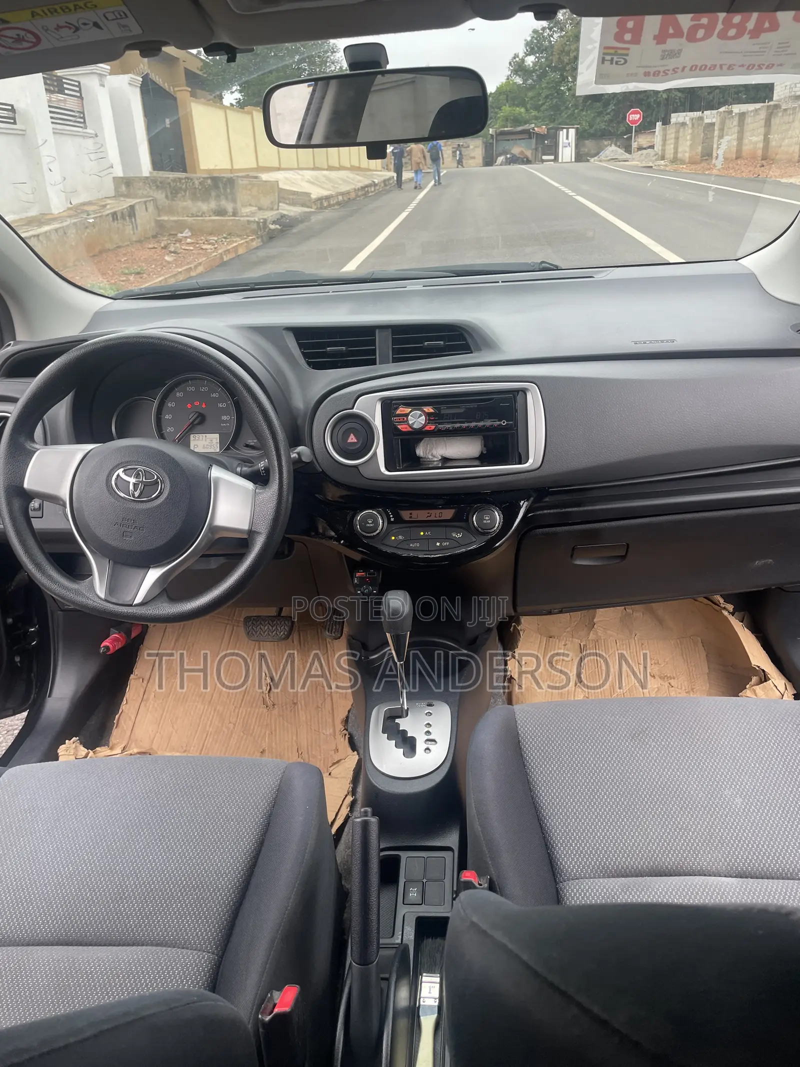 Toyota Vitz 2015 Black