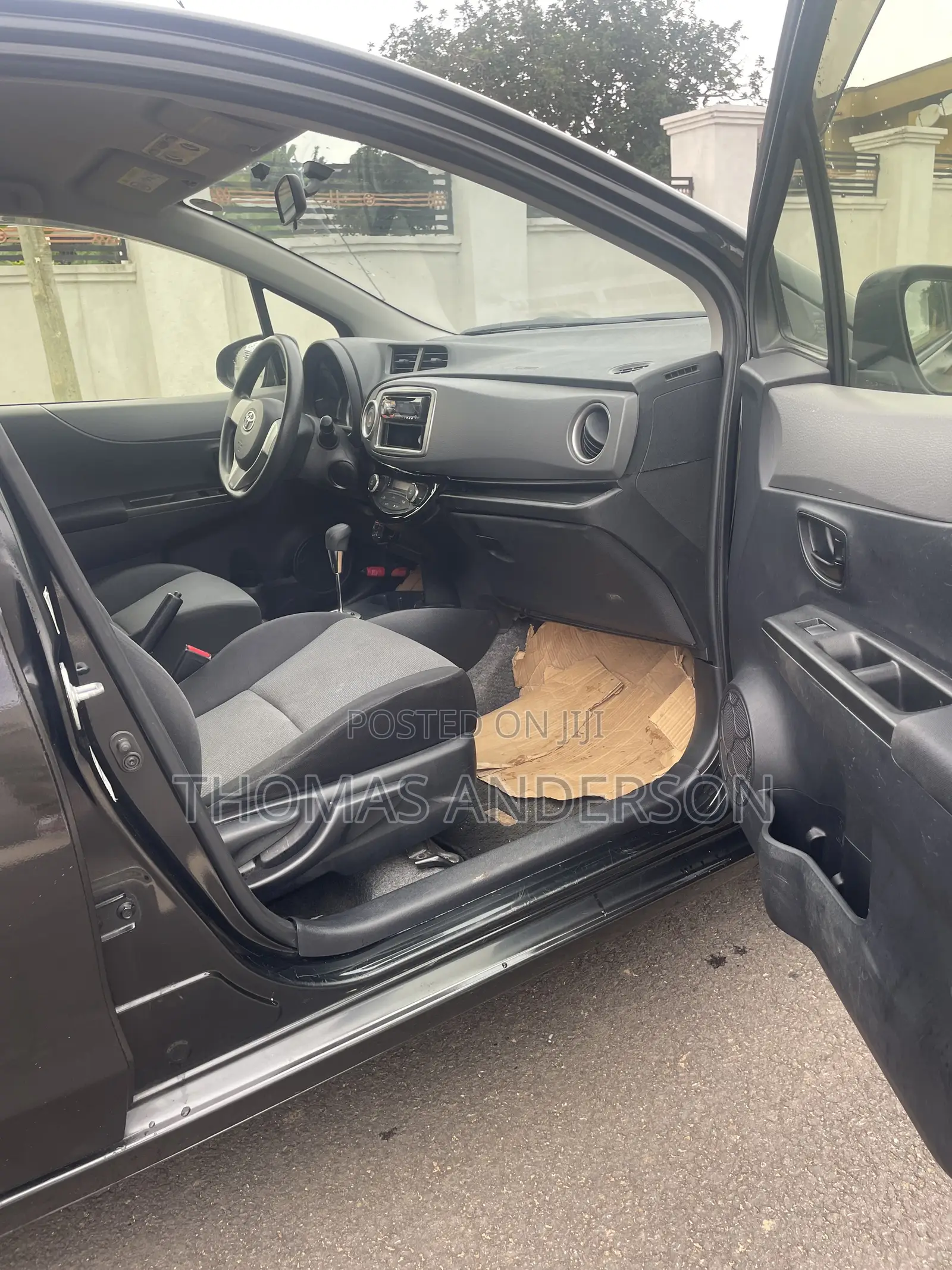 Toyota Vitz 2015 Black
