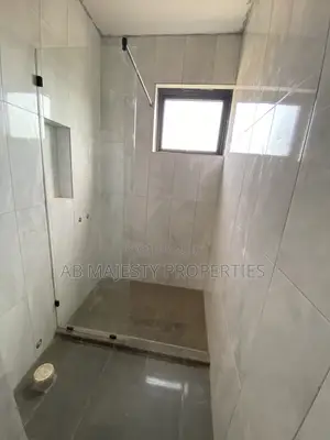3bdrm House in Ab Majesty, Accra Metropolitan for sale