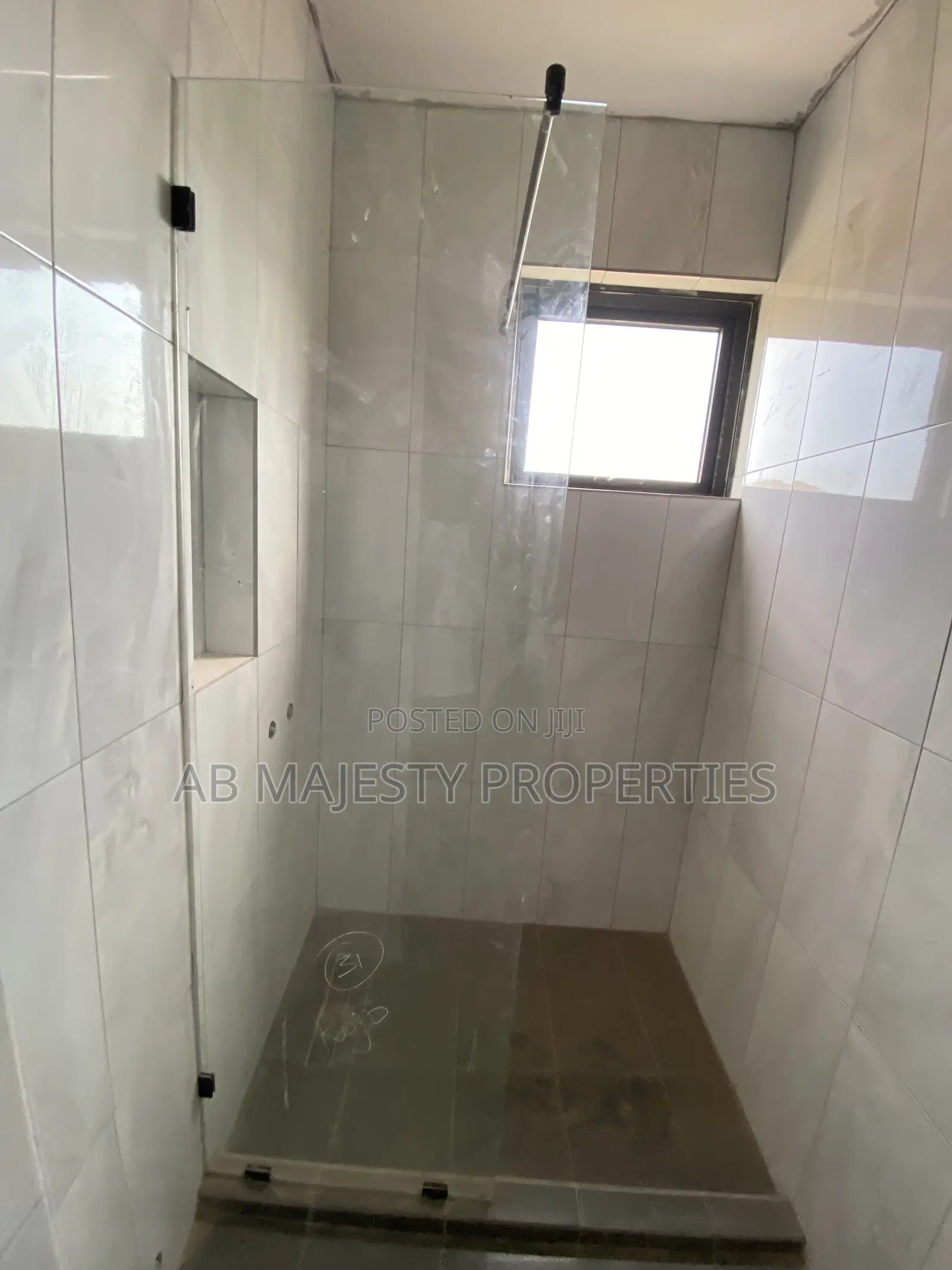 3bdrm House in Ab Majesty, Accra Metropolitan for sale