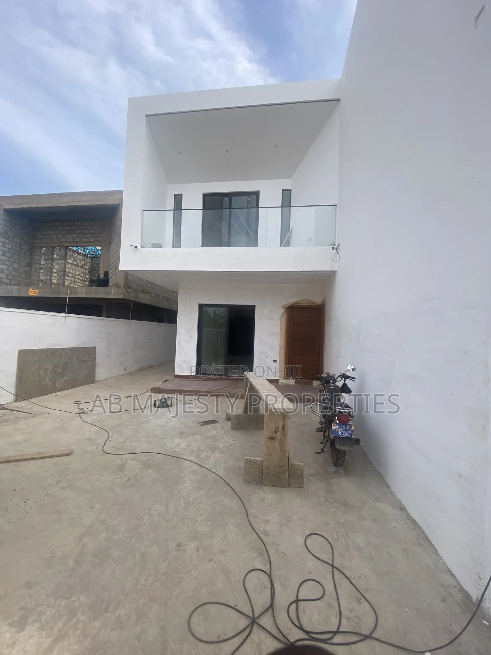 3bdrm House in Ab Majesty, Accra Metropolitan for sale