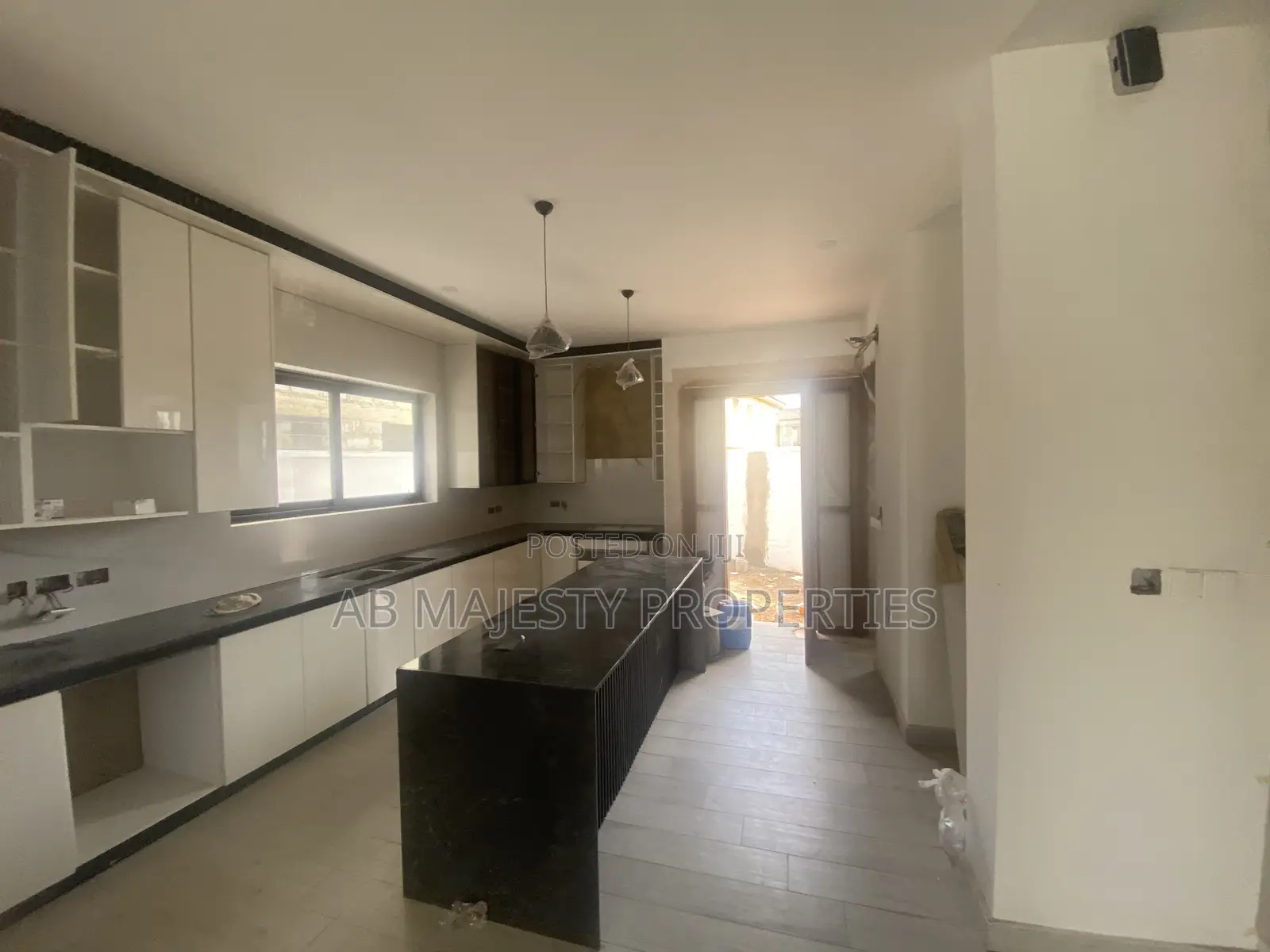 3bdrm House in Ab Majesty, Accra Metropolitan for sale