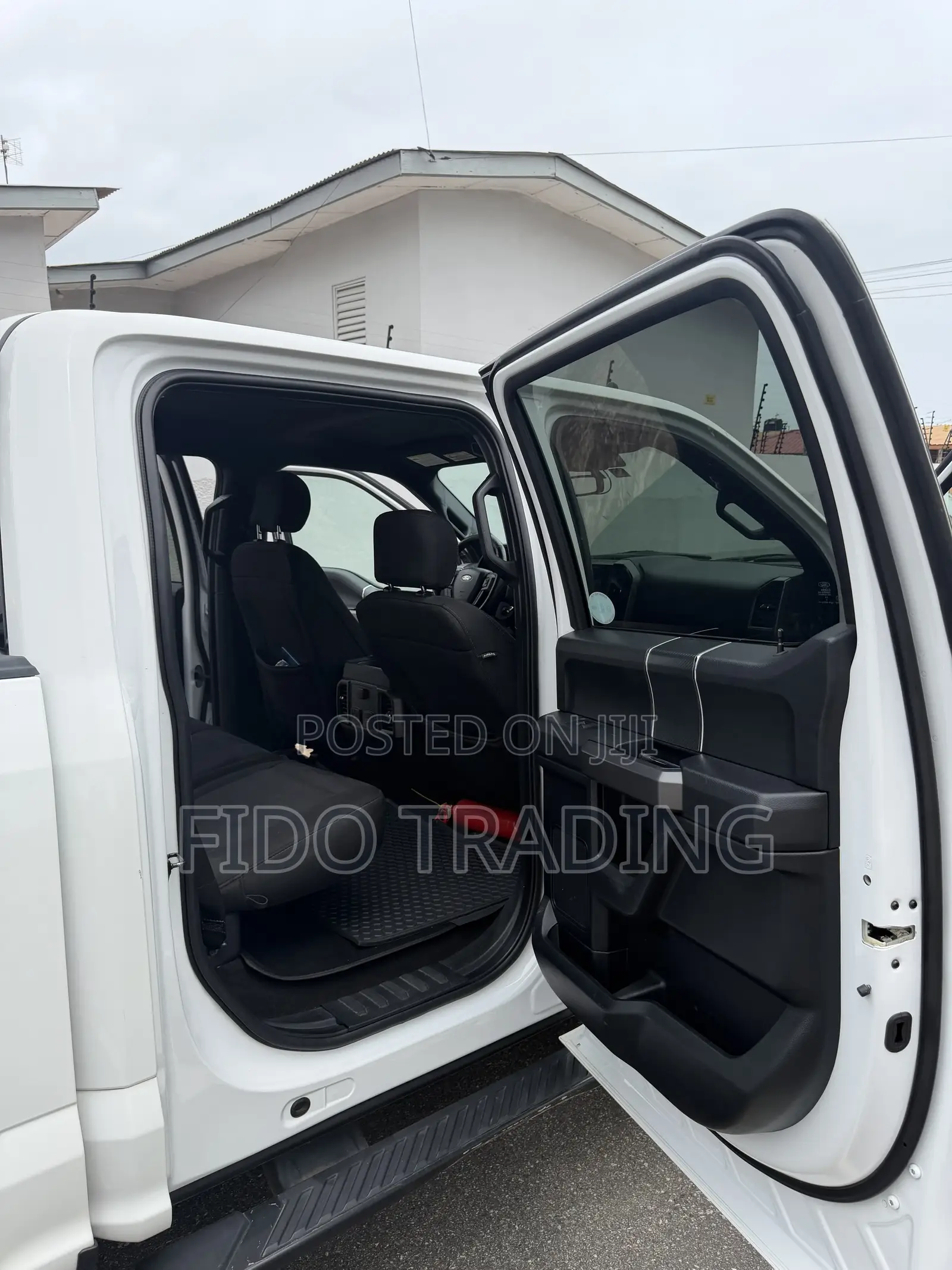 Ford F-150 XLT 4x4 Regular Cab Styleside 8 ft. box 141 in. WB 2019