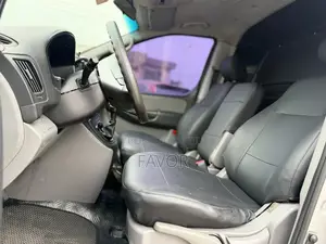 Hyundai Starex 2012 Silver