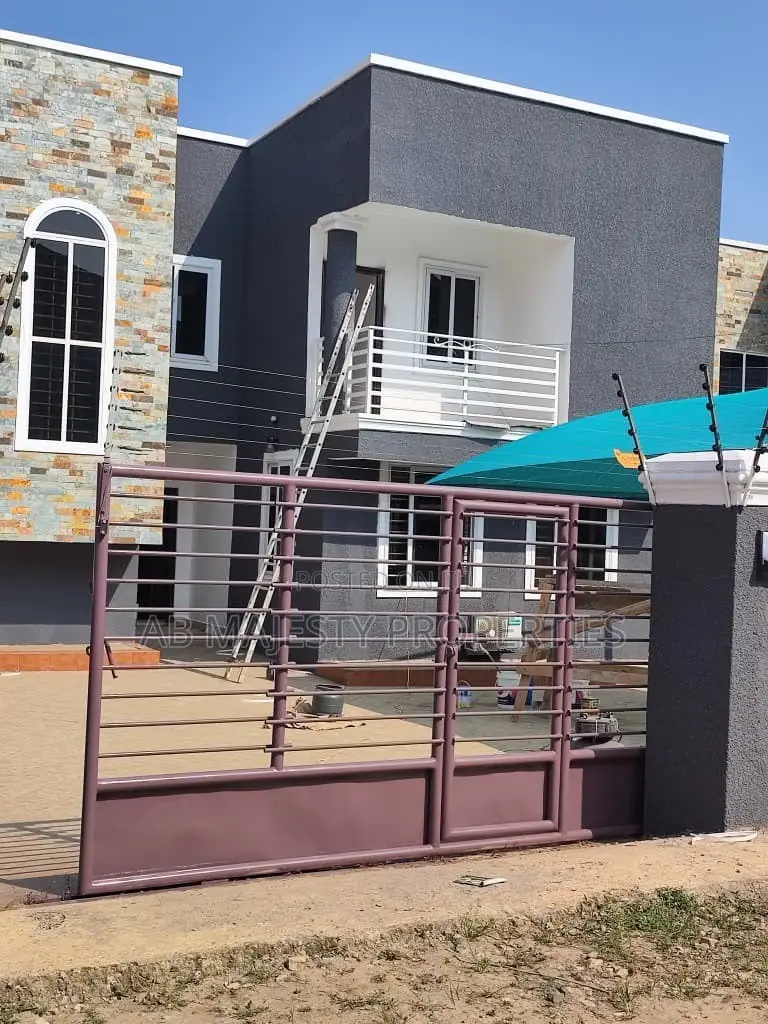 4bdrm House in Ab Majesty, Accra Metropolitan for rent
