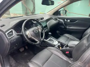 Nissan Qashqai 2016 Gray