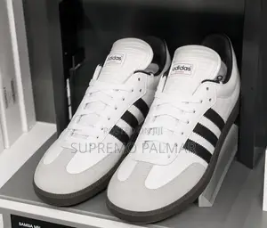 Adidas Handball Spezial Suede Sneakers – Low-Top Shoes With Gum Sole