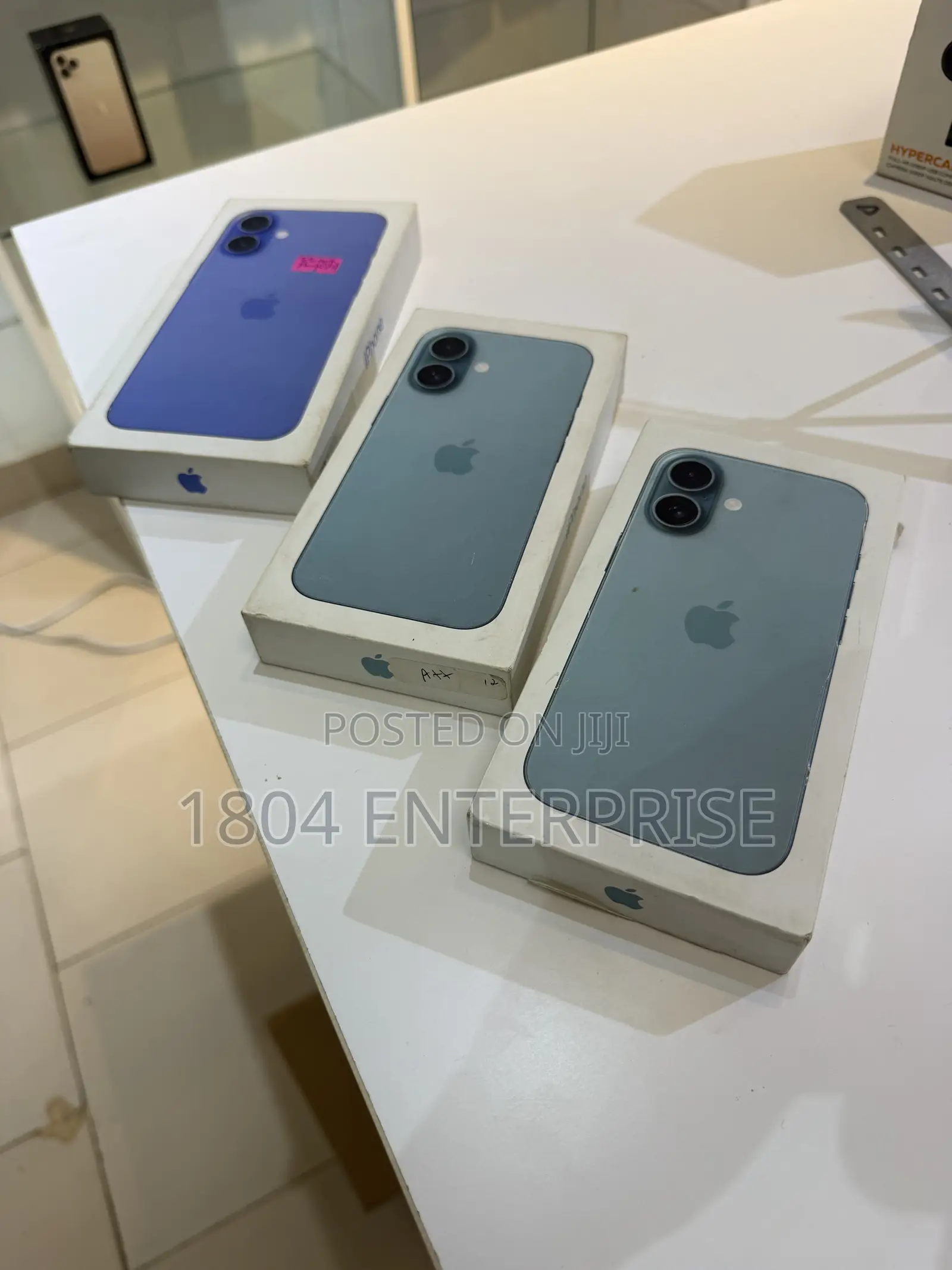 New Apple iPhone 16 128 GB Blue