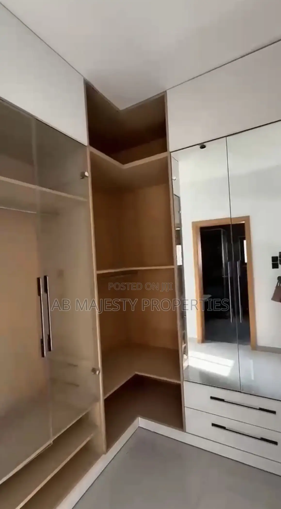 4bdrm House in Ab Majesty, Accra Metropolitan for sale