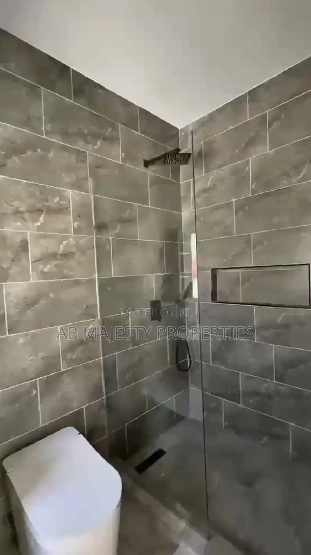 4bdrm House in Ab Majesty, Accra Metropolitan for sale