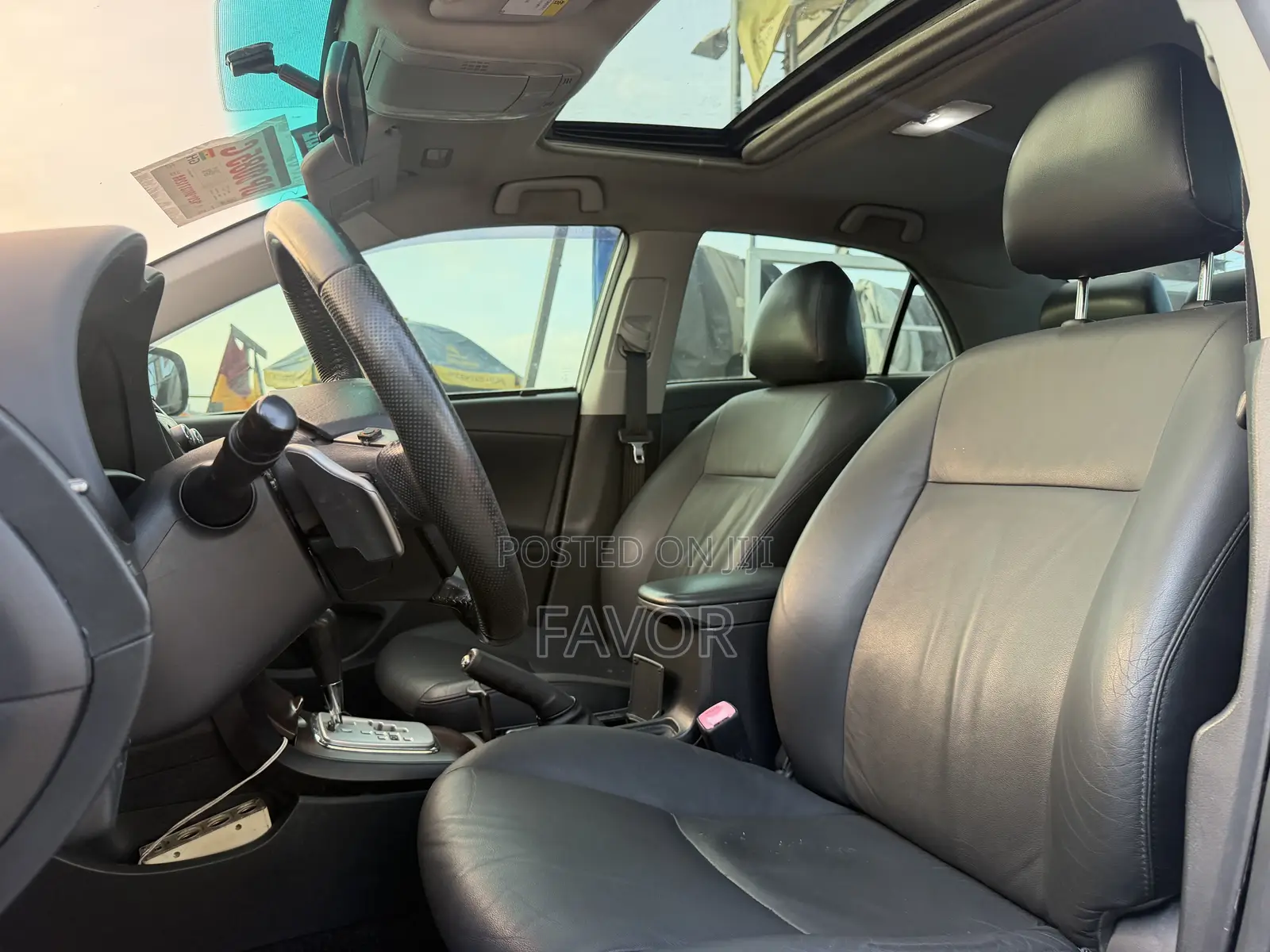 Toyota Corolla LE 4dr Sedan (1.8L 4cyl 4A) 2010 Silver