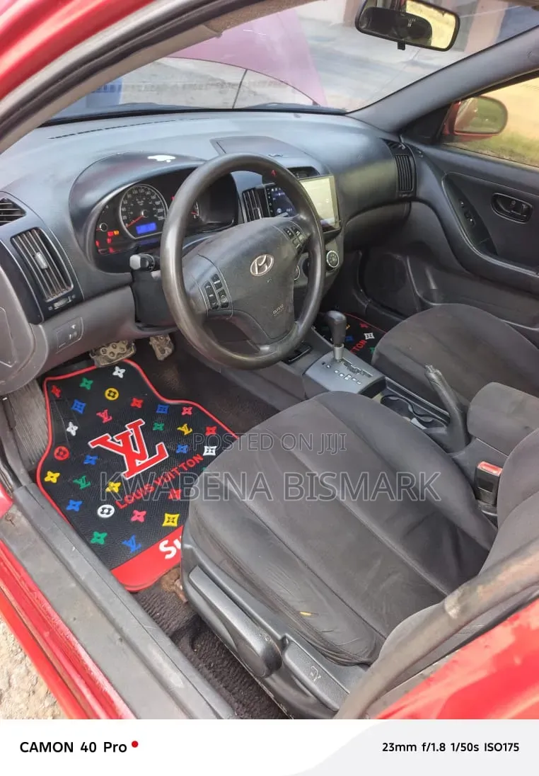 Hyundai Elantra 2009 Red